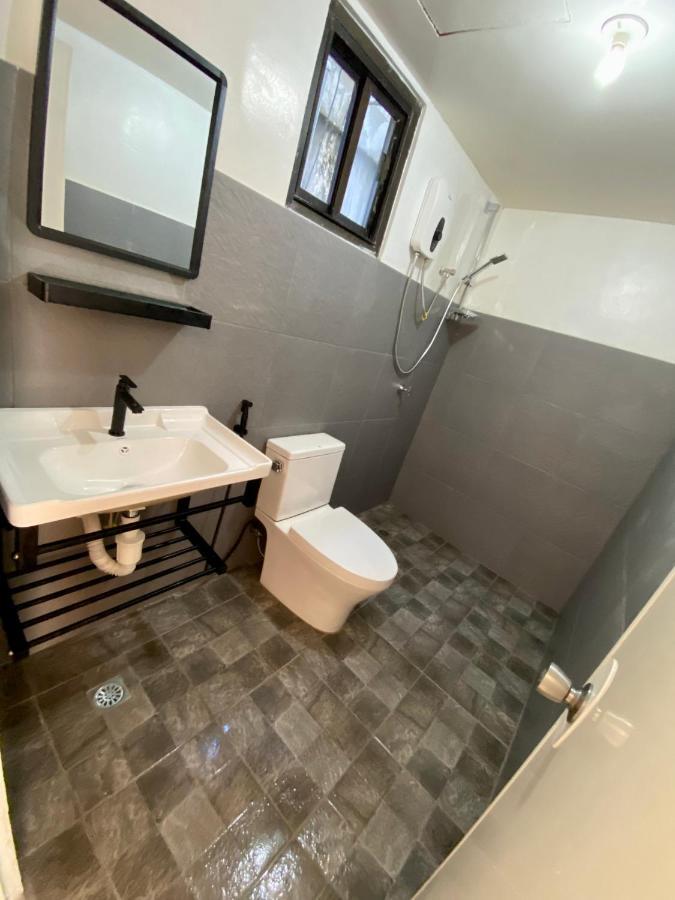 Marion Roos Hotel Puerto Galera Ngoại thất bức ảnh